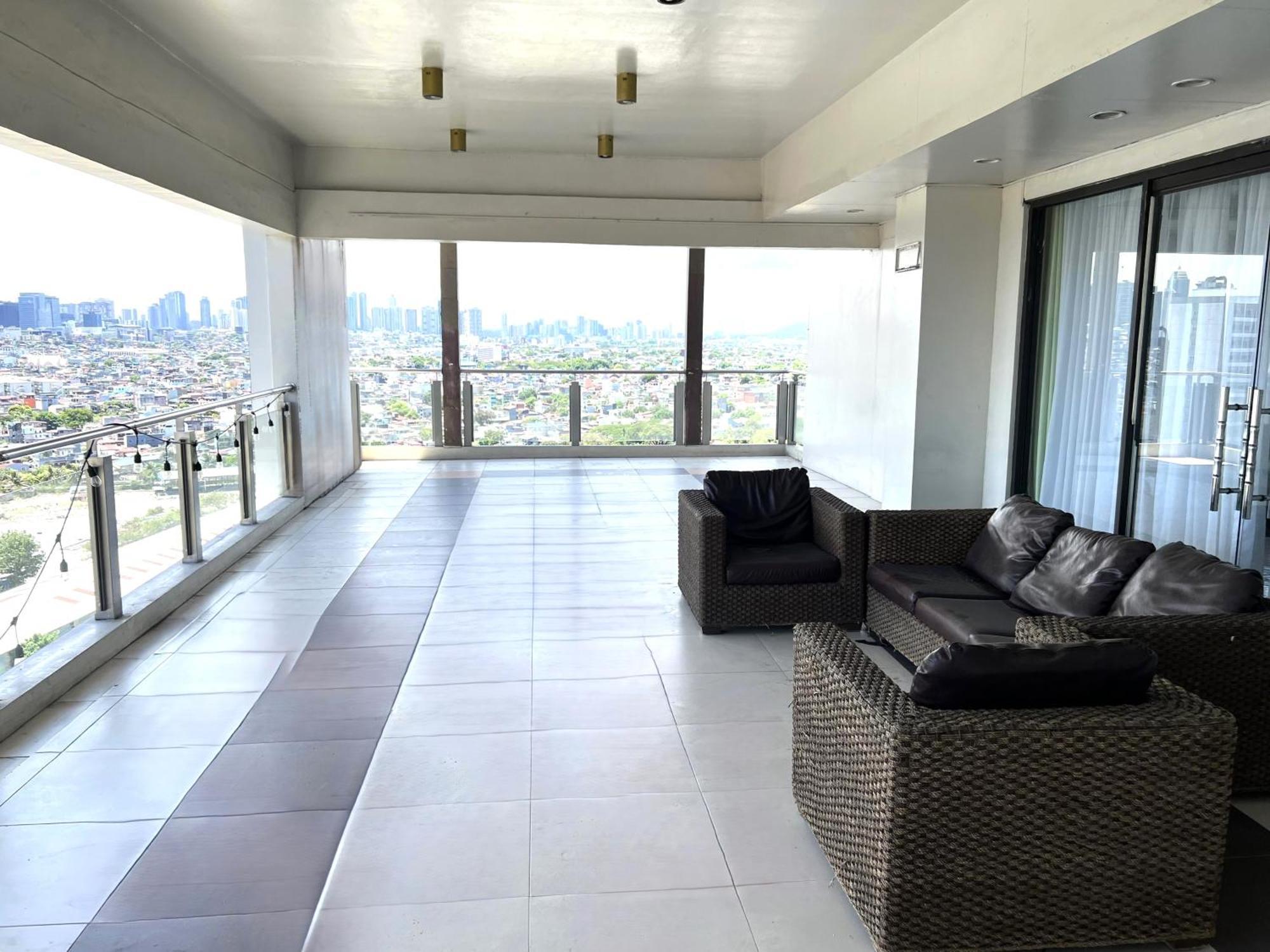 Stunning 2Br Apt, 65 Sq M Netflix At Rosewood Pointe Residences Near Bgc Μανίλα Εξωτερικό φωτογραφία